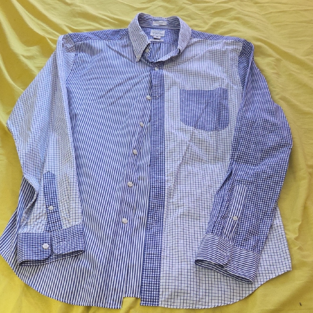 Classic Men's Blue Patterned Button Down Shirt